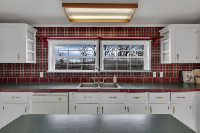 895 Becks Knob Road SW, Lancaster, OH 43130