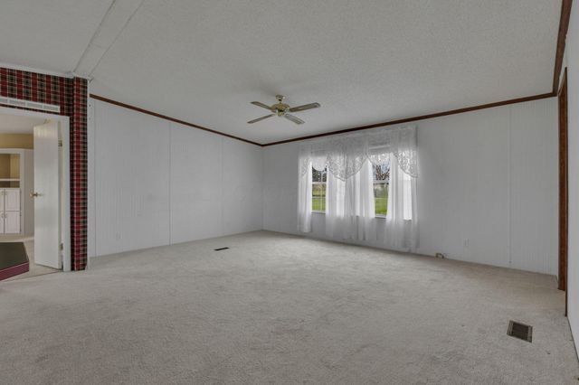 895 Becks Knob Road SW, Lancaster, OH 43130