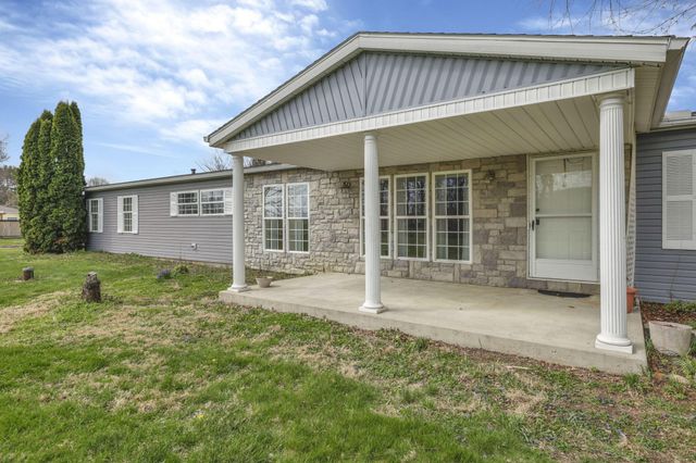 895 Becks Knob Road SW, Lancaster, OH 43130