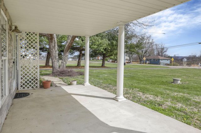 895 Becks Knob Road SW, Lancaster, OH 43130