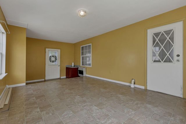 895 Becks Knob Road SW, Lancaster, OH 43130