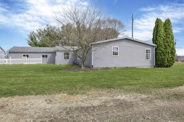 895 Becks Knob Road SW, Lancaster, OH 43130