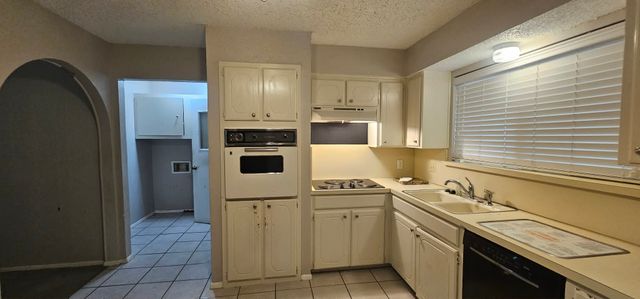 6540 Sherri Lane, North Richland Hills, TX 76182