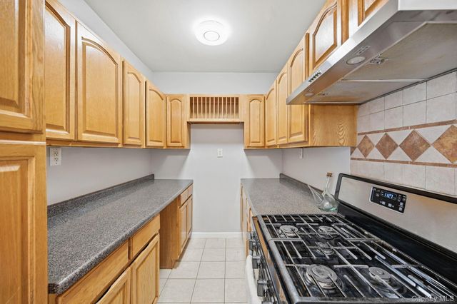 4000 Pratt Avenue, Bronx, NY 10466