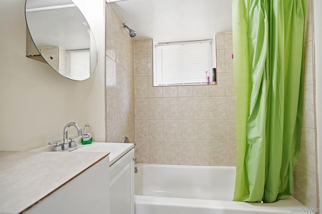 4000 Pratt Avenue, Bronx, NY 10466