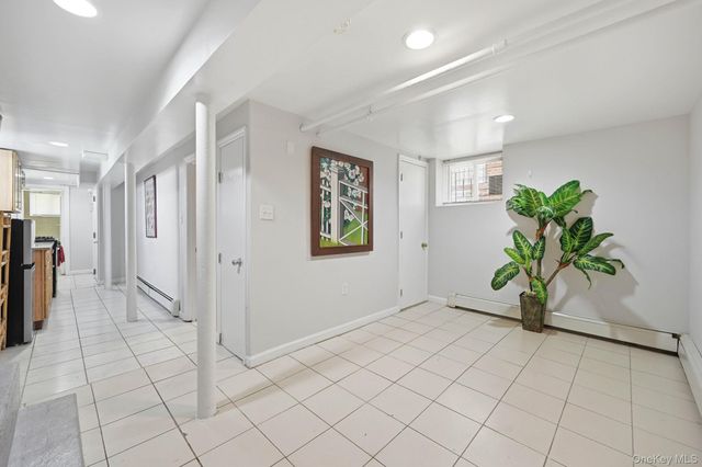 4000 Pratt Avenue, Bronx, NY 10466