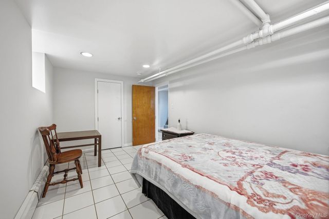 4000 Pratt Avenue, Bronx, NY 10466