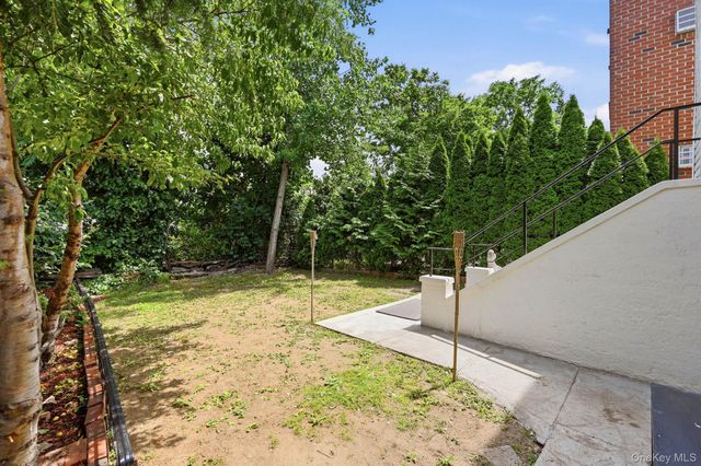 4000 Pratt Avenue, Bronx, NY 10466