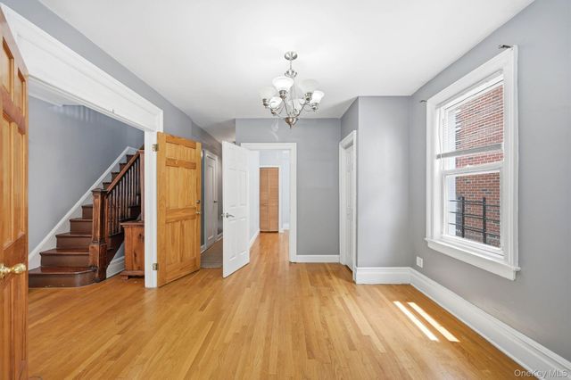 4000 Pratt Avenue, Bronx, NY 10466
