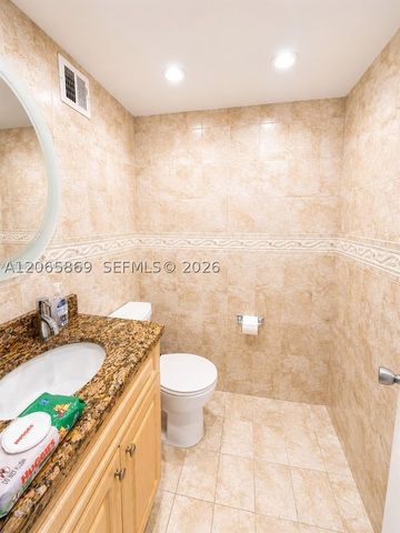 5005 Collins Ave 616, Miami Beach, FL 33140