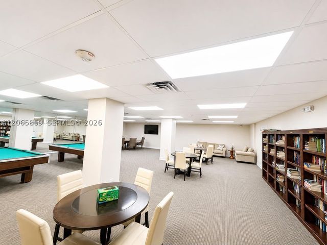 5005 Collins Ave 616, Miami Beach, FL 33140