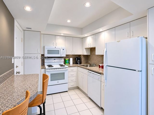5005 Collins Ave 616, Miami Beach, FL 33140