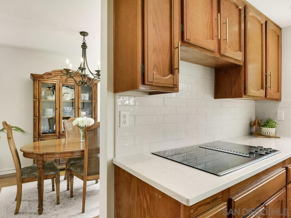 Image 14 of property listing at 1981 AVENIDA jOAQUIN, Encinitas, CA 92024