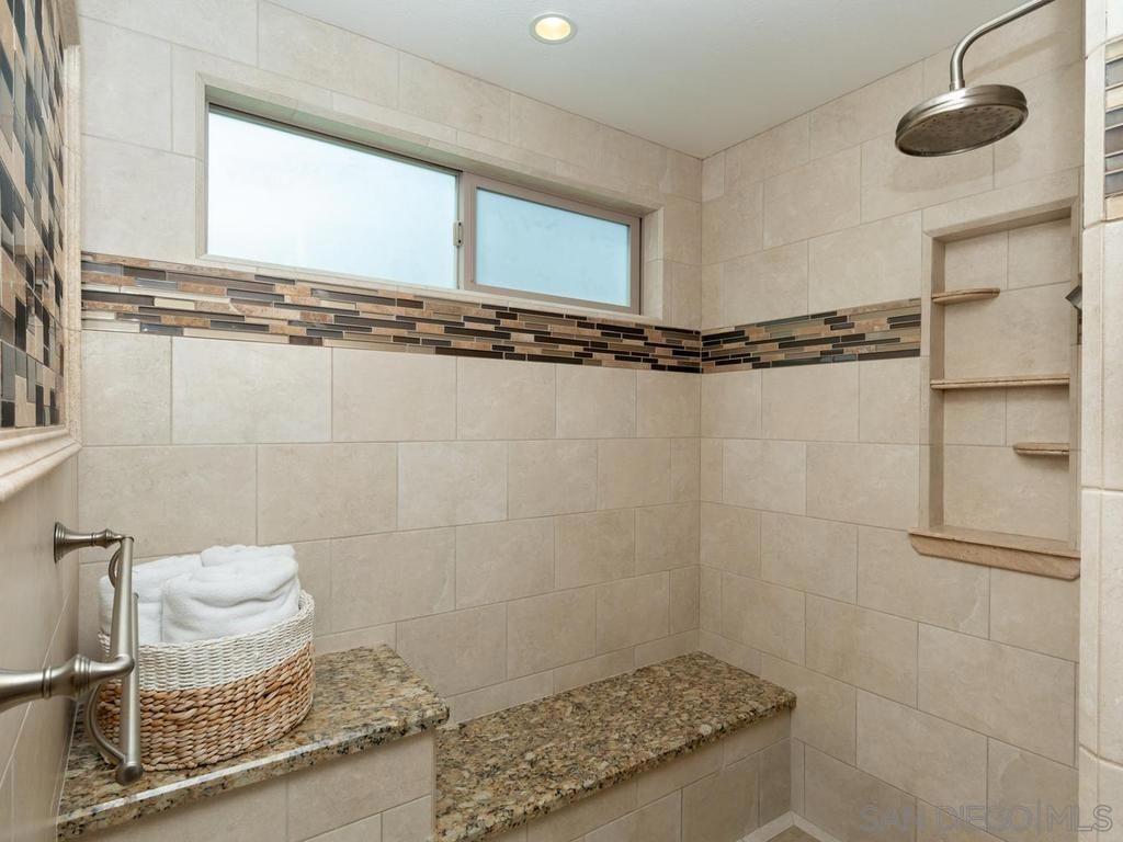 Image 29 of property listing at 1981 AVENIDA jOAQUIN, Encinitas, CA 92024