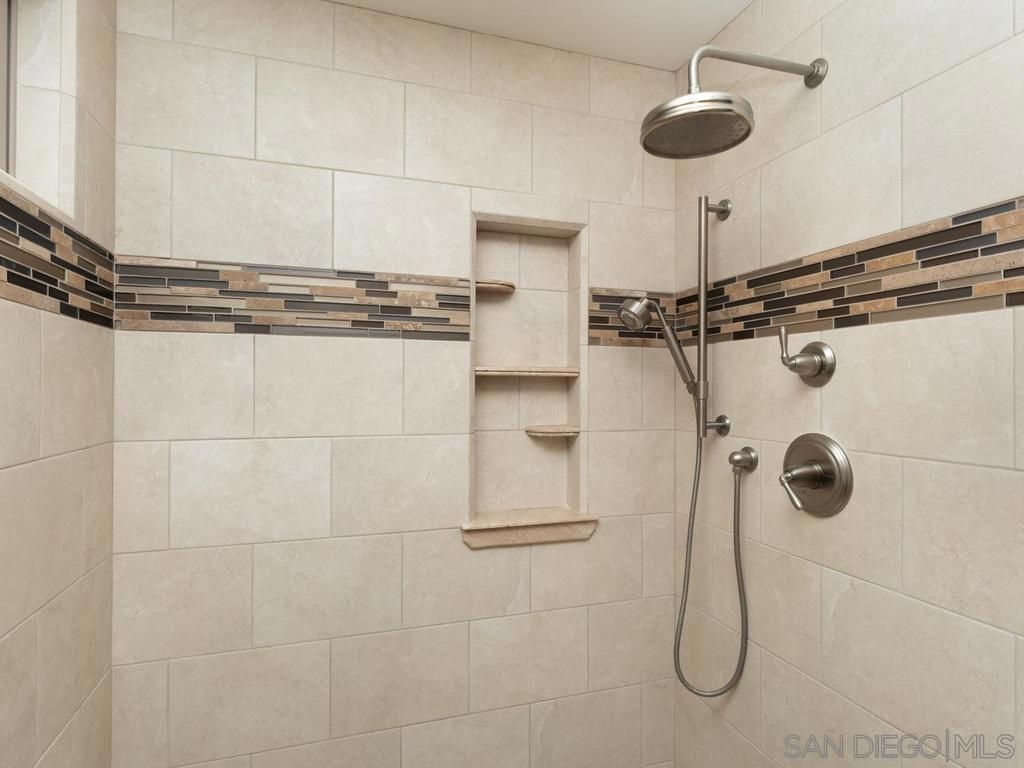 Image 30 of property listing at 1981 AVENIDA jOAQUIN, Encinitas, CA 92024