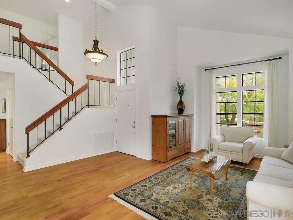 Image 6 of property listing at 1981 AVENIDA jOAQUIN, Encinitas, CA 92024