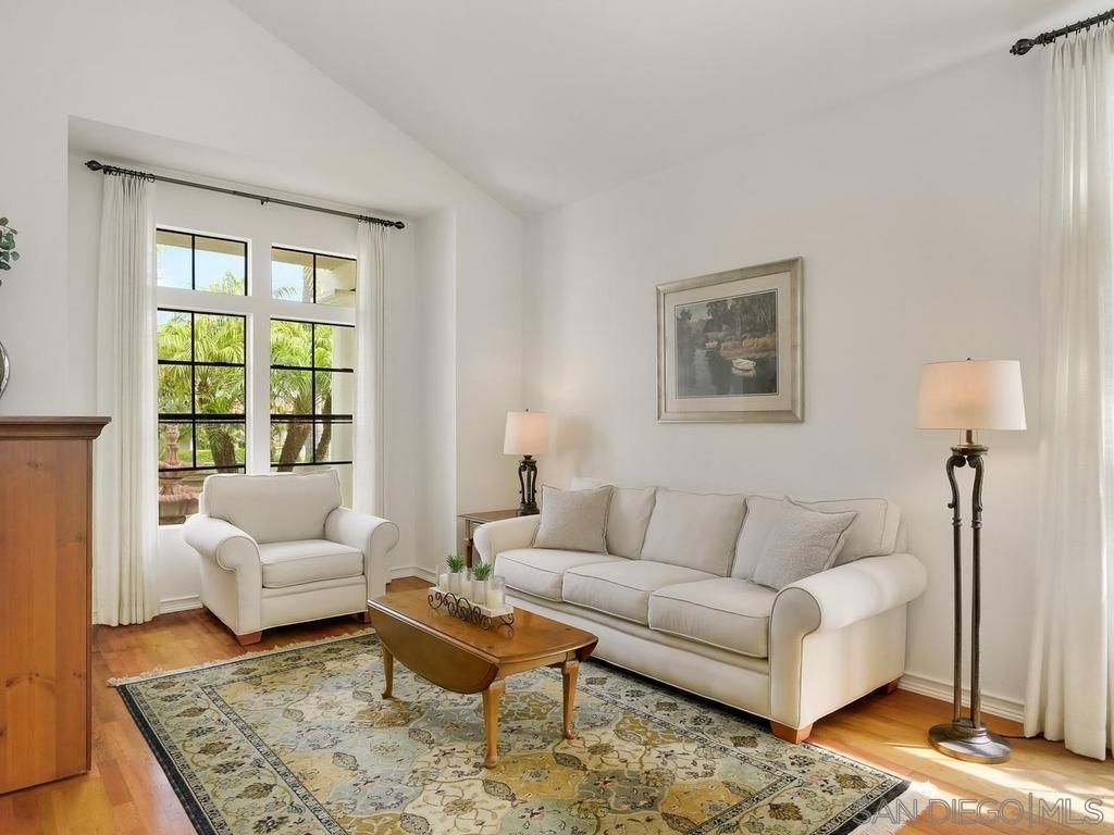 Image 7 of property listing at 1981 AVENIDA jOAQUIN, Encinitas, CA 92024