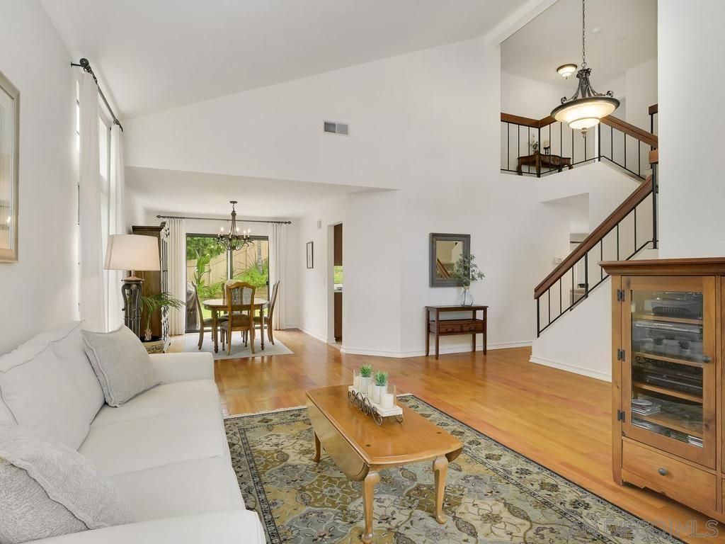 Image 9 of property listing at 1981 AVENIDA jOAQUIN, Encinitas, CA 92024