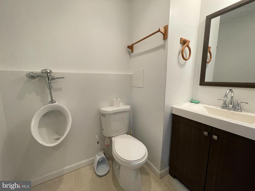 Image 9 of property listing at 531 KELLOGG MILL RD, Fredericksburg, VA 22406