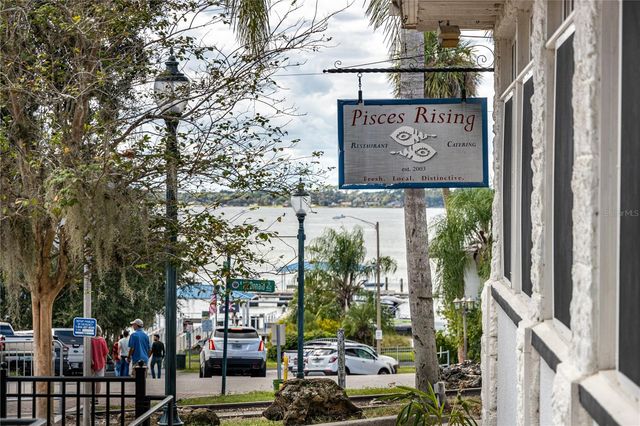 1051 S HIGHLAND STREET 3B, Mount Dora, FL 32757