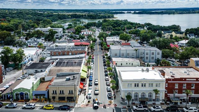 1051 S HIGHLAND STREET 3B, Mount Dora, FL 32757