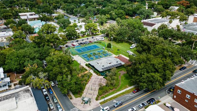 1051 S HIGHLAND STREET 3B, Mount Dora, FL 32757