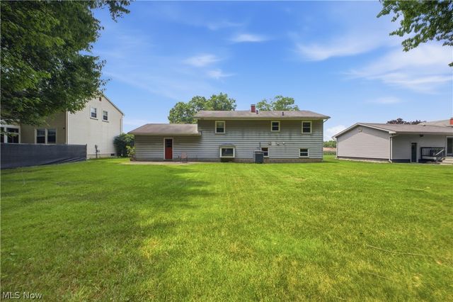 7533 Jaguar Drive, Boardman, OH 44512