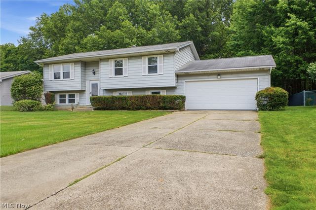 7533 Jaguar Drive, Boardman, OH 44512