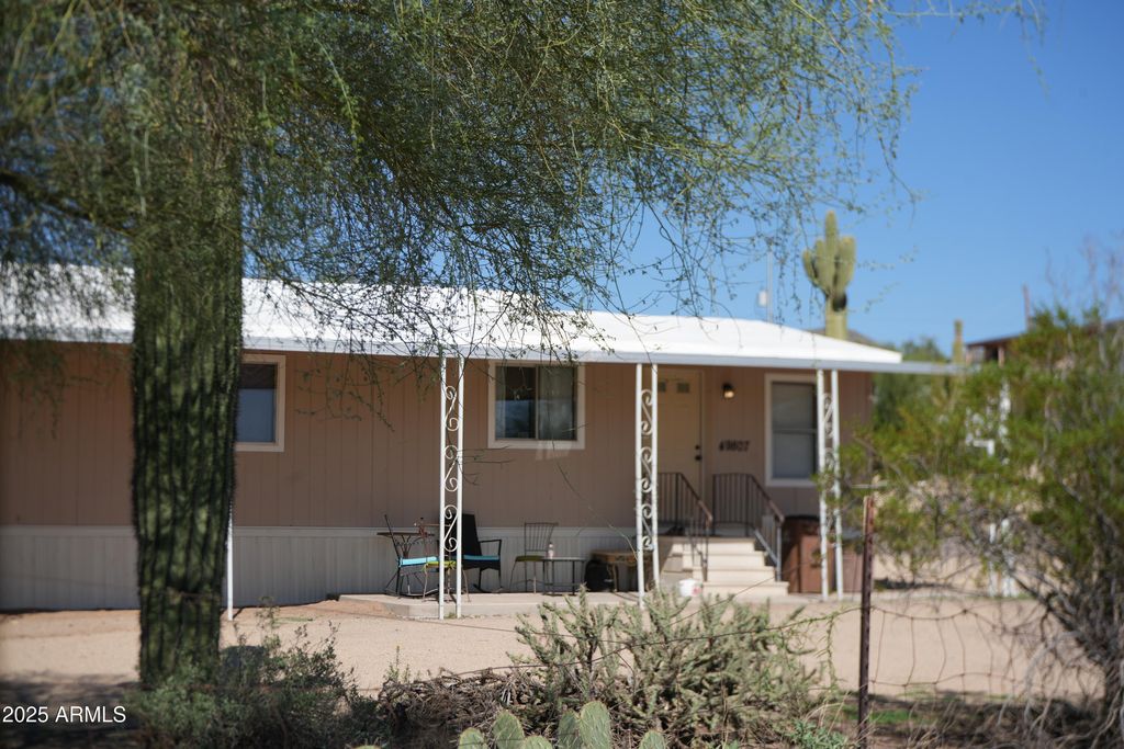 49807 N 27TH Avenue, New River, AZ 85087