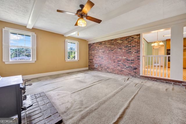 135 Bostwick Road, Oxford, GA 30054
