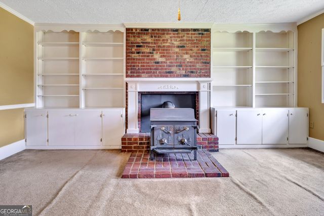 135 Bostwick Road, Oxford, GA 30054