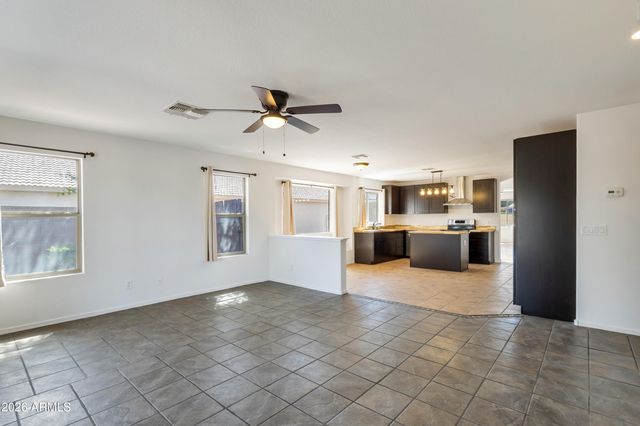 1740 E FRANCISCO Drive, Phoenix, AZ 85042