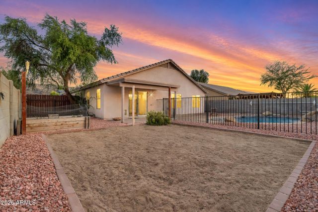 1740 E FRANCISCO Drive, Phoenix, AZ 85042
