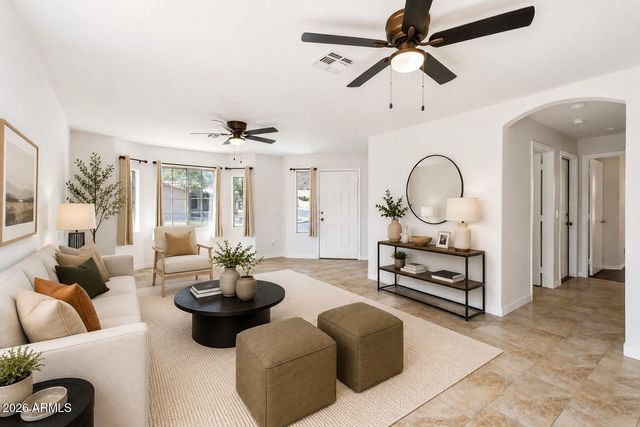 1740 E FRANCISCO Drive, Phoenix, AZ 85042