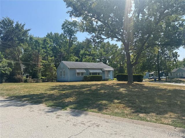 9163 Loganberry Lane, Bel Ridge, MO 63121