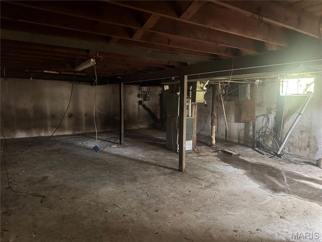 9163 Loganberry Lane, Bel Ridge, MO 63121