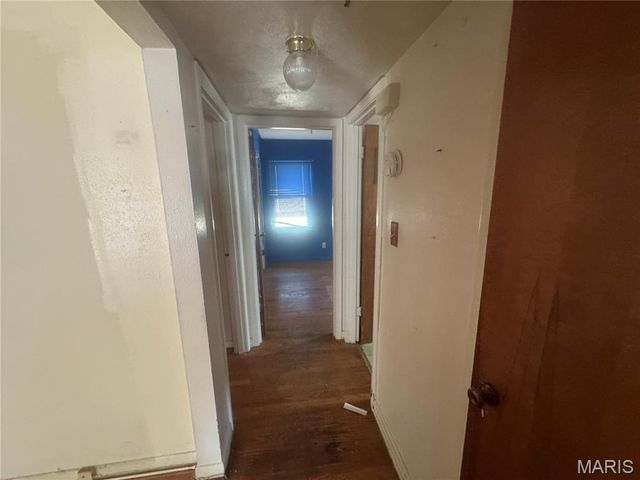 9163 Loganberry Lane, Bel Ridge, MO 63121