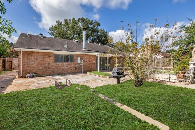 16318 Royal Mile Lane, Houston, TX 77084