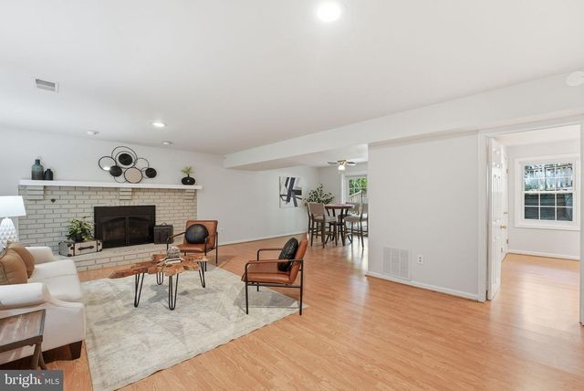6005 1ST ST N, Arlington, VA 22203