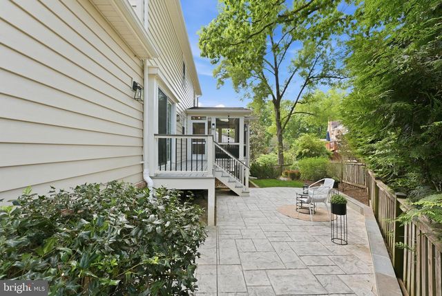 6005 1ST ST N, Arlington, VA 22203