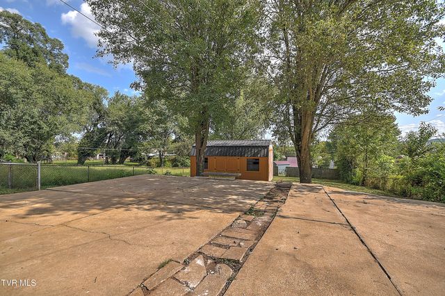 633 Jackson Street, Kingsport, TN 37660