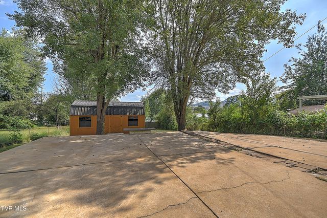633 Jackson Street, Kingsport, TN 37660
