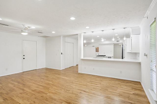 4016 Willow Ridge Drive, Dallas, TX 75244