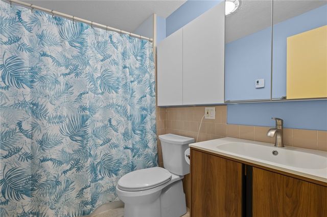 4080 Post Road 10, Warwick, RI 02886