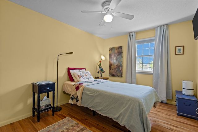 4080 Post Road 10, Warwick, RI 02886