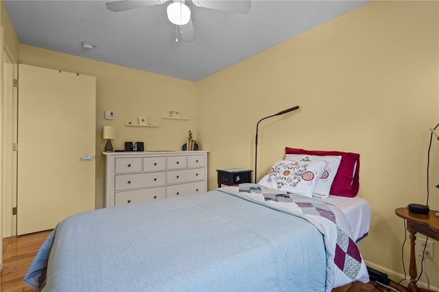 4080 Post Road 10, Warwick, RI 02886