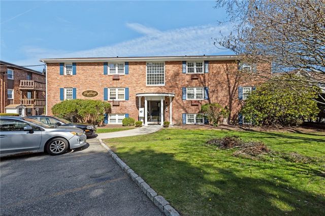 4080 Post Road 10, Warwick, RI 02886