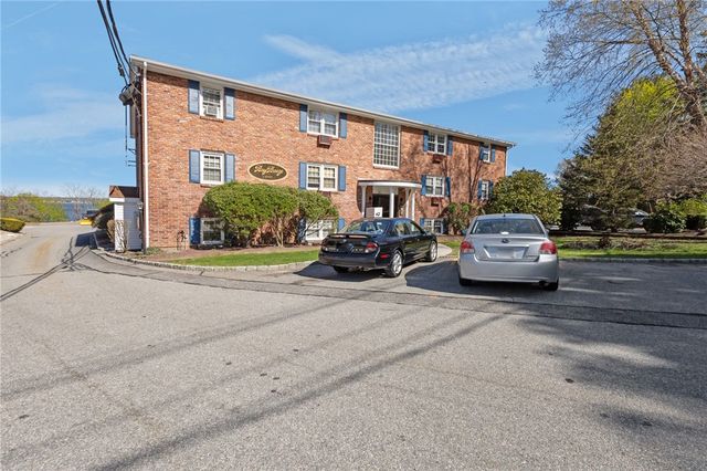 4080 Post Road 10, Warwick, RI 02886