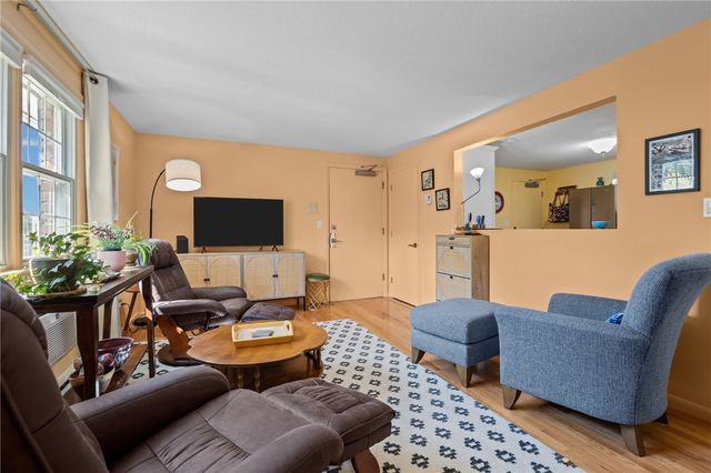 4080 Post Road 10, Warwick, RI 02886