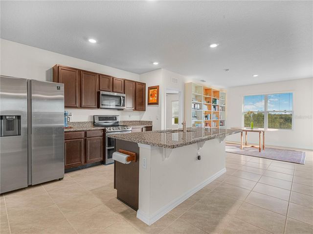 2805 GRANDBURY GROVE ROAD, Lakeland, FL 33811